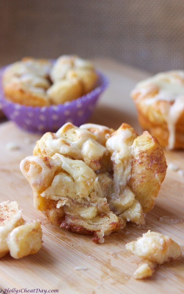 cinnamon-monkey-buns | HollysCheatDay.com