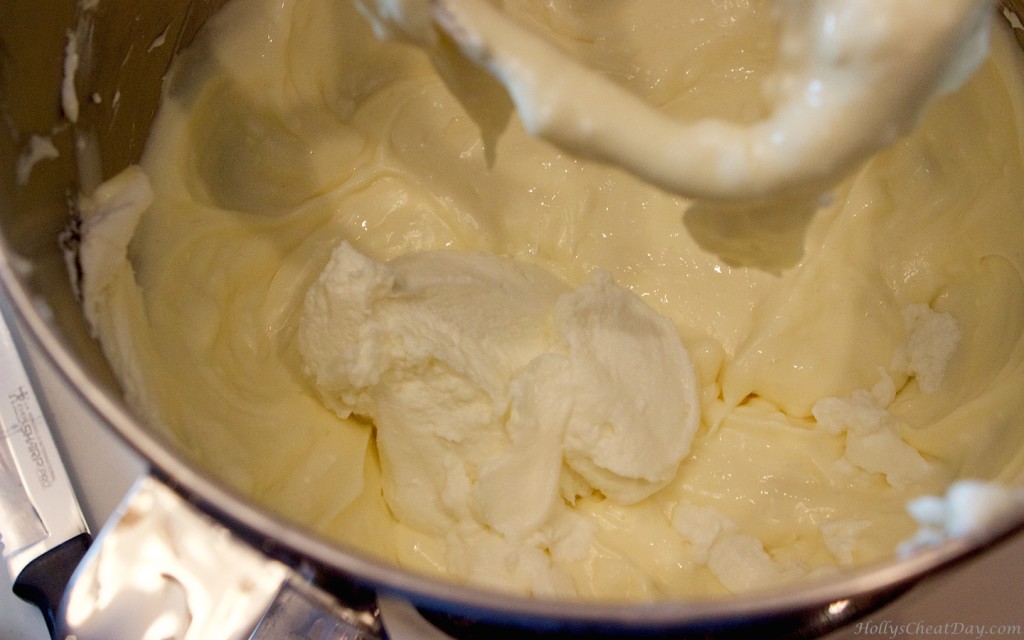 Blushing-velvet-cheesecake | HollysCheatDay.com