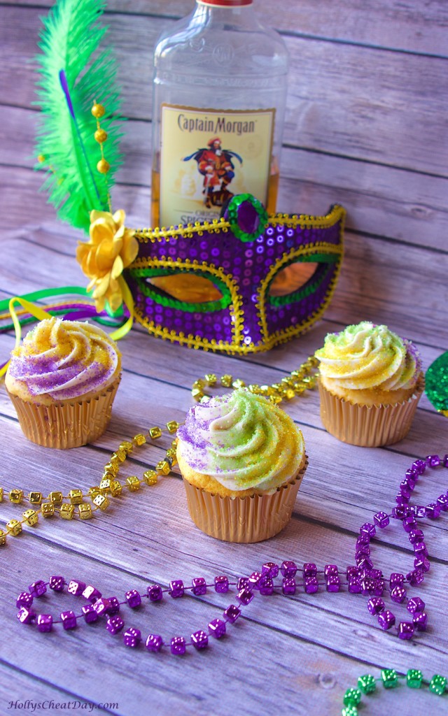 Mardi-Gras-Cupcakes | HollysCheatDay.com