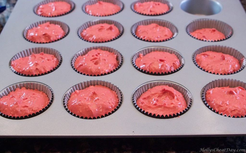 blushing-velvet-cheesecake| HollysCheatDay.com