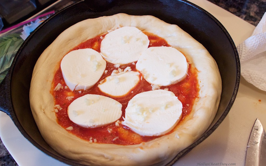 Easy-Skillet-Pizza | HollysCheatDay.com