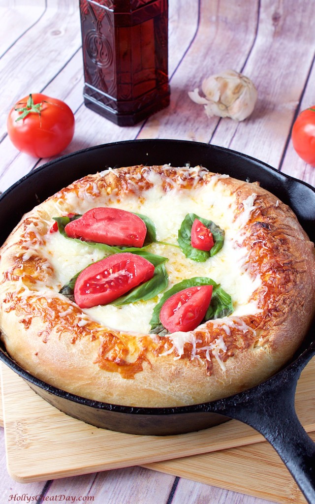 Easy-Skillet-Pizza | HollysCheatDay.com