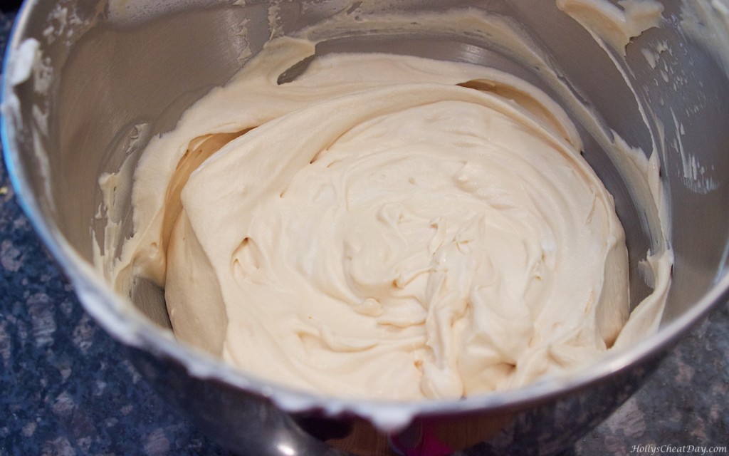 caramel-cream-pie |HollysCheatDay.com