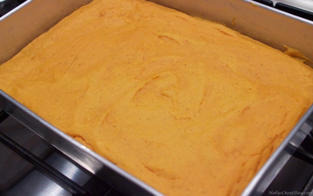 gooey-pumpkin-crumble-cake| HollysCheatDay.com