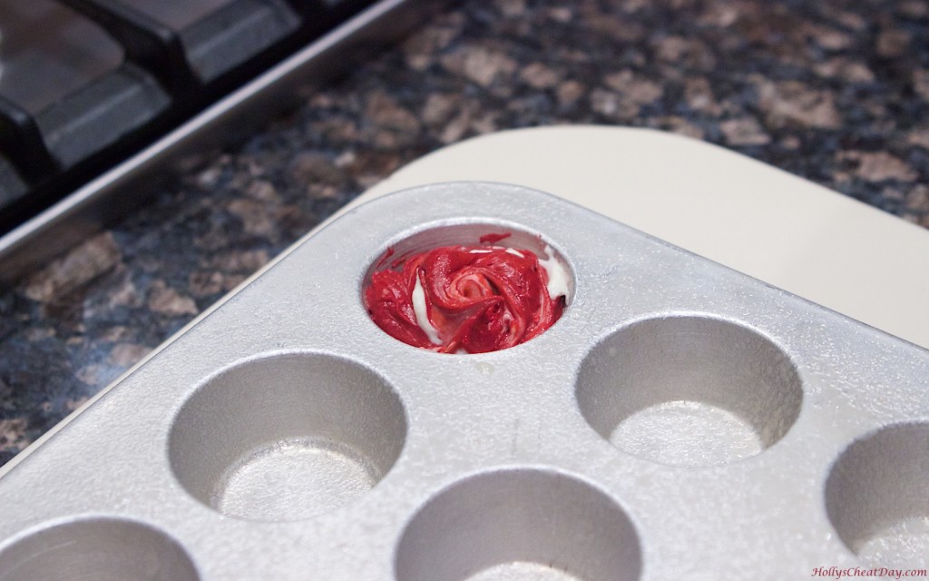 red-velvet-cheesecake-bites| HollysCheatDay.com