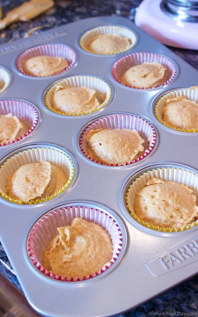 pumpkin-gingerbread-muffins| HollysCheatDay.com