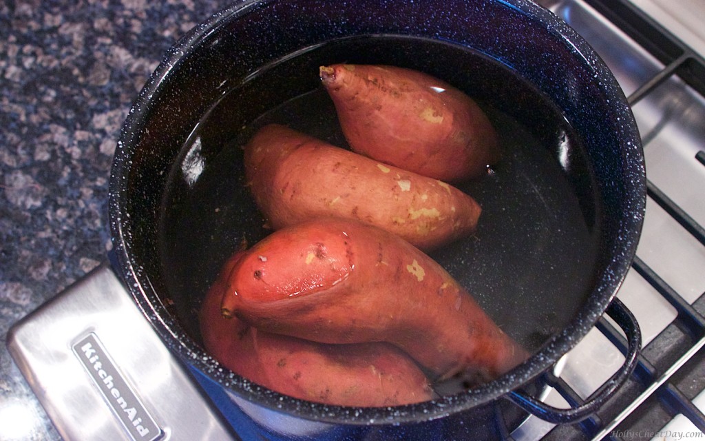 sweet-potato-casserole| HollysCheatDay.com