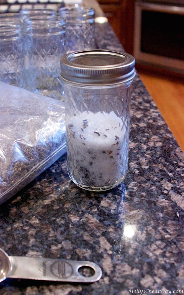easy-lavender-bath-salts| HollysCheatDay.com