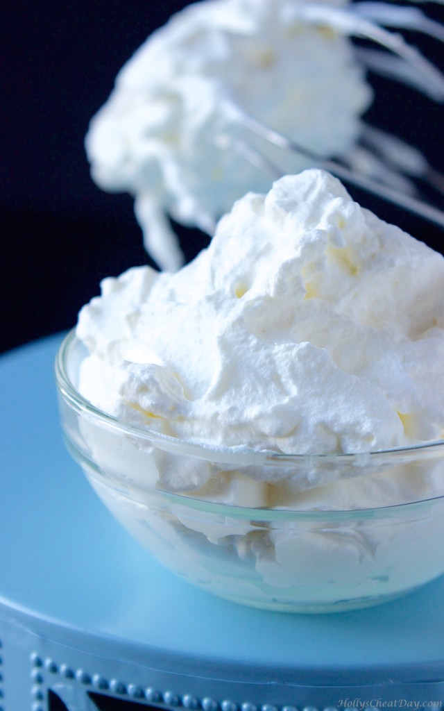 how-to-series-homemade-whipped-cream| HollysCheatDay.com