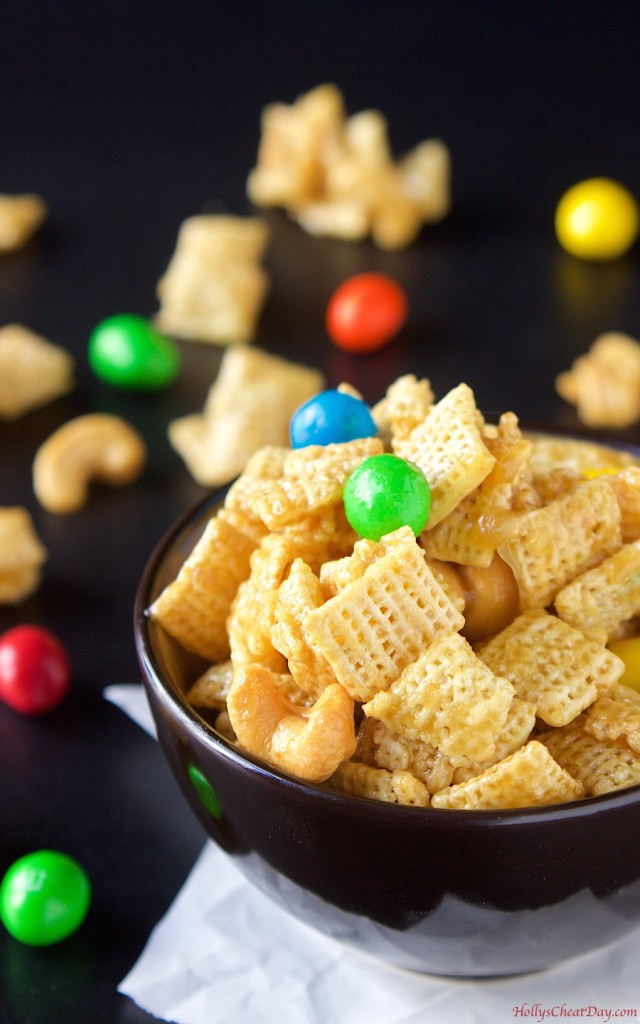 sweet-and-salty-chex-mix|HollysCheatDay.com