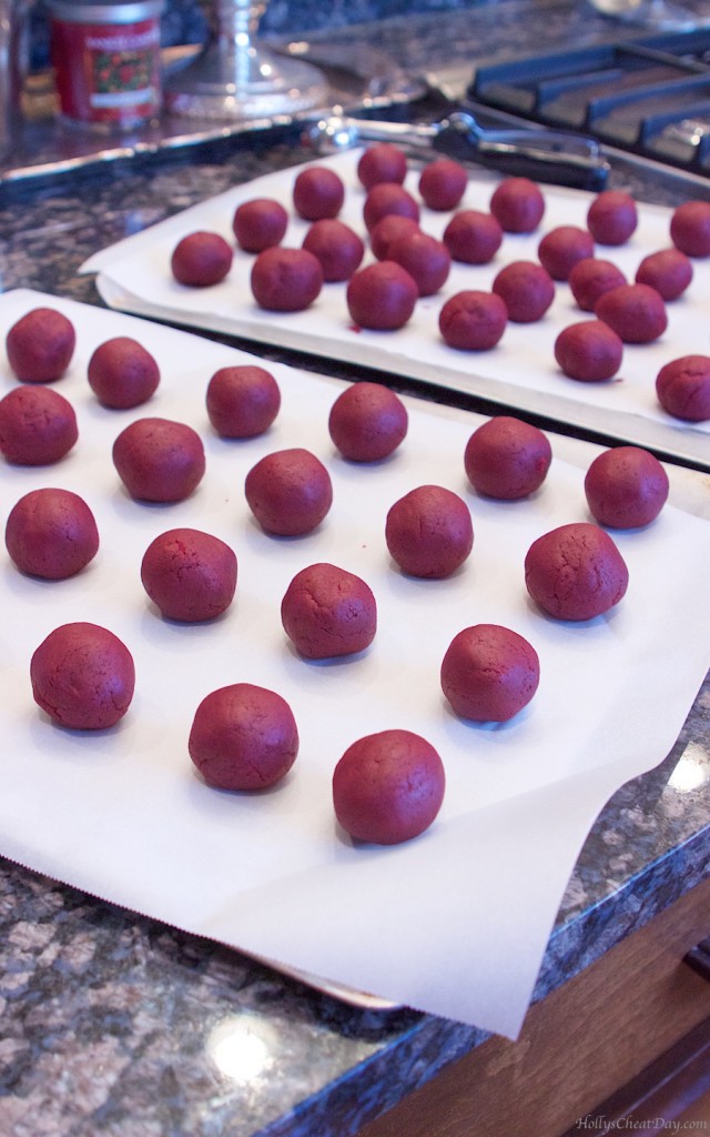 red-velvet-cake-truffles| HollysCheatDay.com