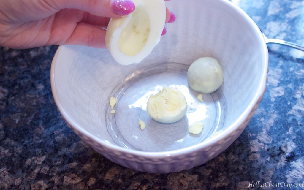 deviled-eggs| HollysCheatDay.com