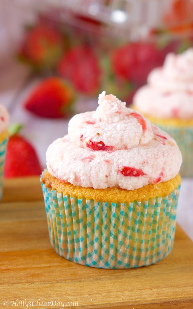 very-vanilla-cupcakes-w-whipped-strawberry-frosting| HollysCheatDay.com