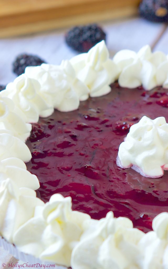 easy-blackberry-cream-pie| HollysCheatDay.cm