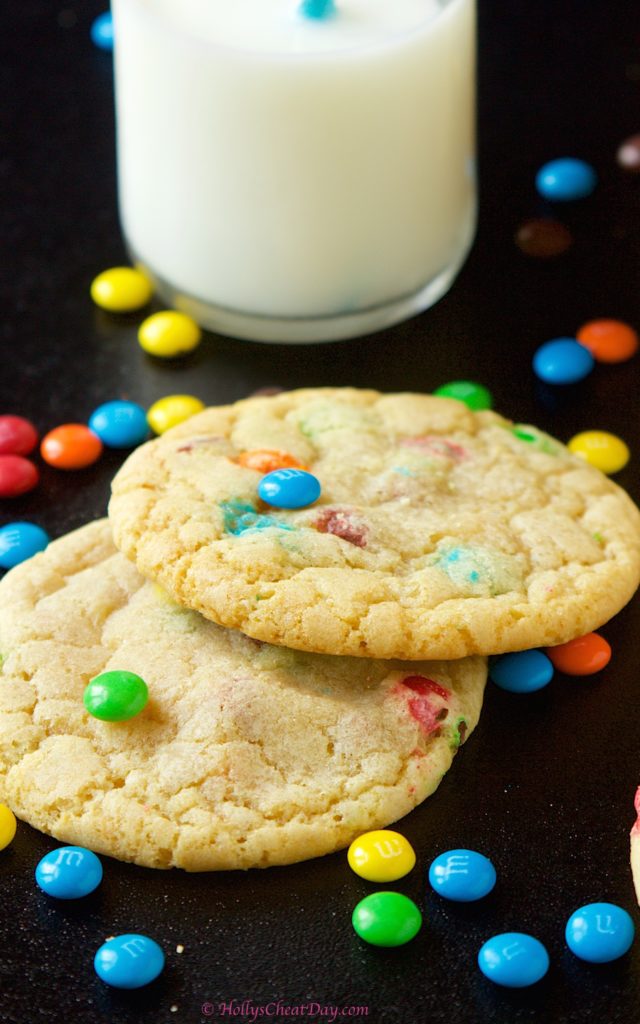 M&M-Cookies| HollysCheatDay.com