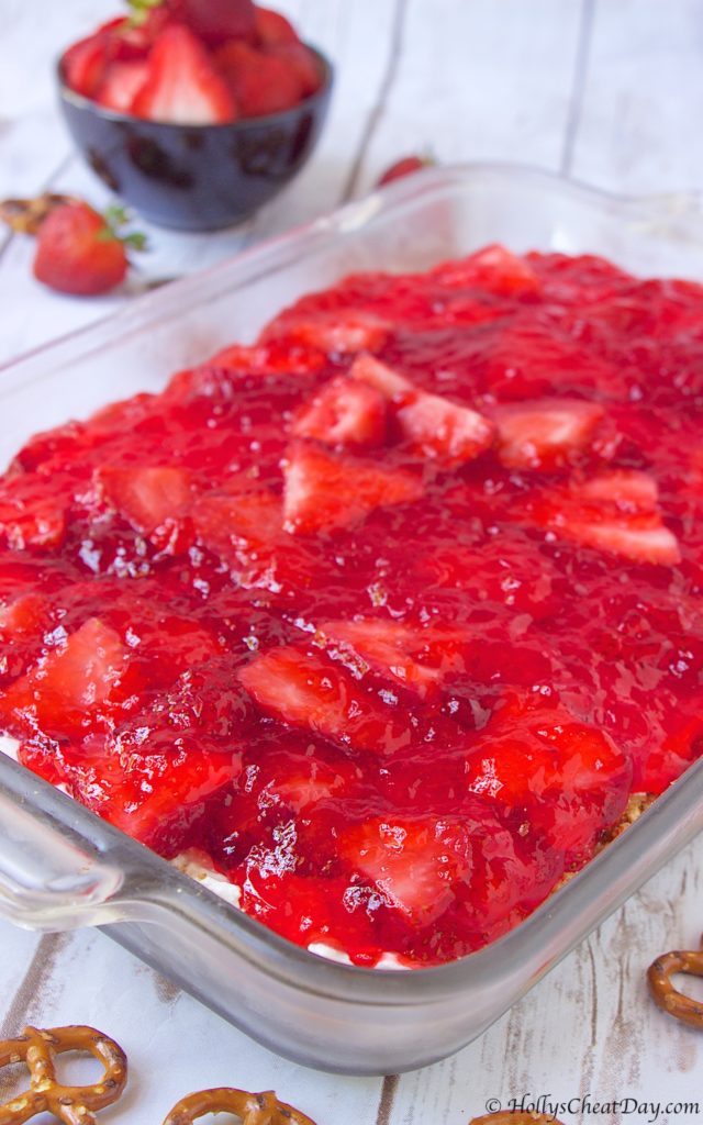 strawberry-pretzel-salad| HollysCheatDay.com