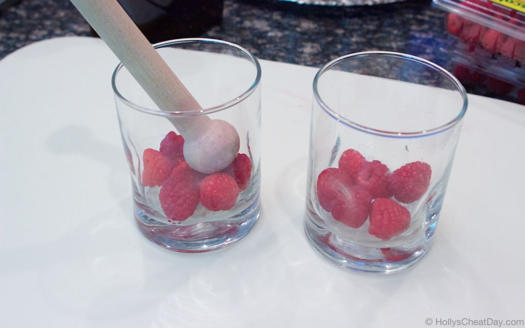 The-White-Chocolate-Raspberry-Cocktail| HollysCheatDay.com