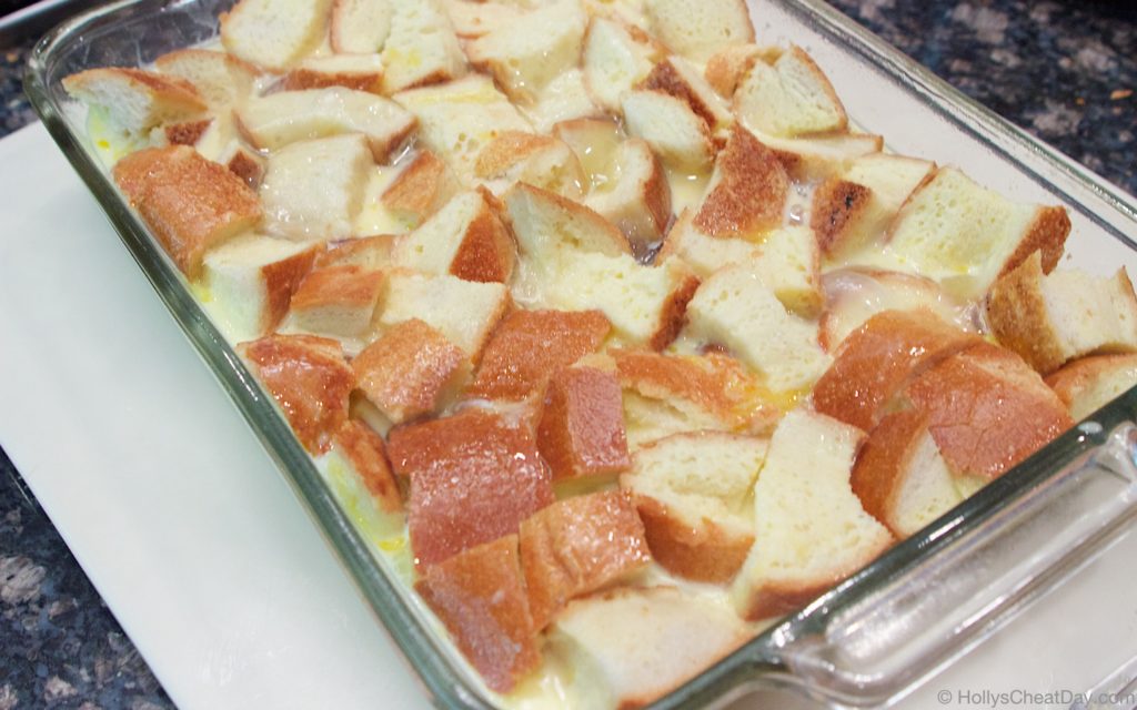 easy-french-toast-bread-pudding| HollysCheatDay.com