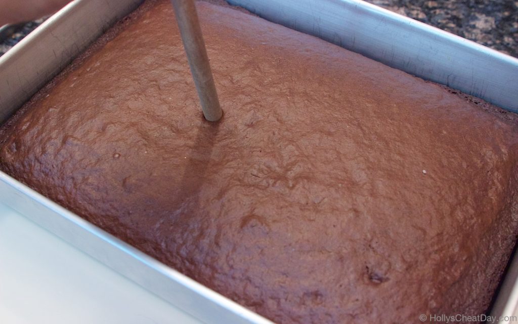 easy-samoa-sheetcake| HollysCheatDay.com
