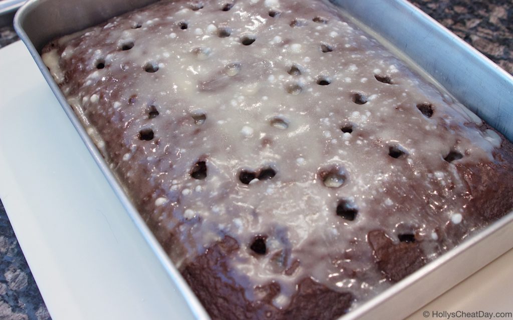 easy-samoa-sheetcake| HollysCheatDay.com