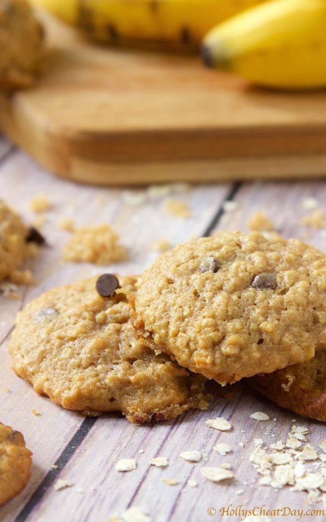 peanut-butter-banana-cookies | HollysCheatDay.com