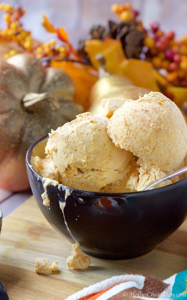 easy-pumpkin-pie-ice-cream | HollysCheatDay.com
