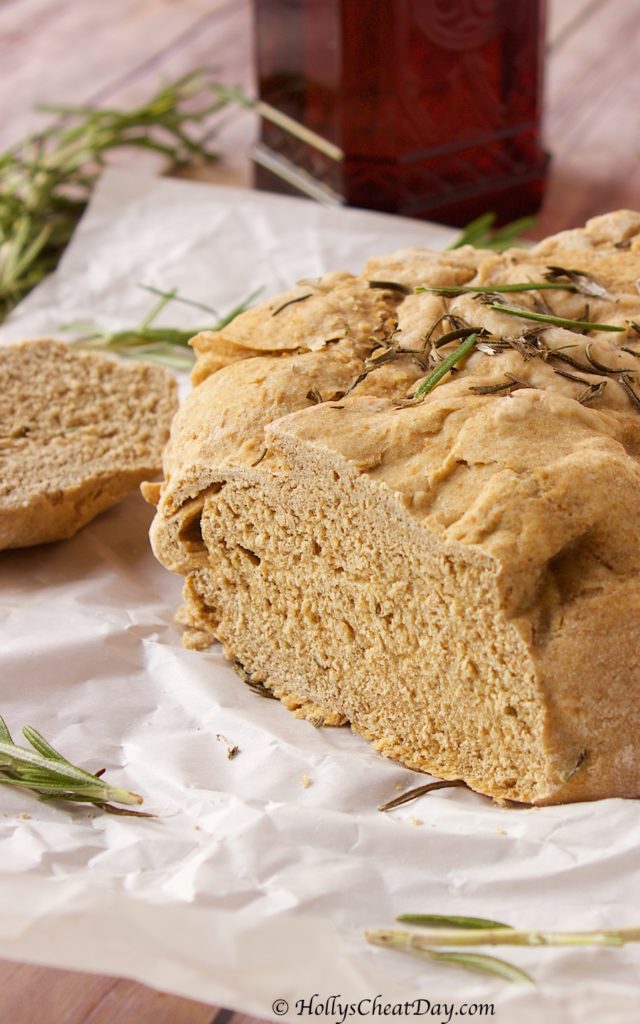 Crockpot-Rosemary-Bread | HollysCheatDay.com